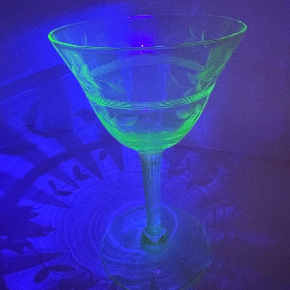 Vintage Etched Floral Uranium Glass Cocktail Martini Glass Green Glow 4.25